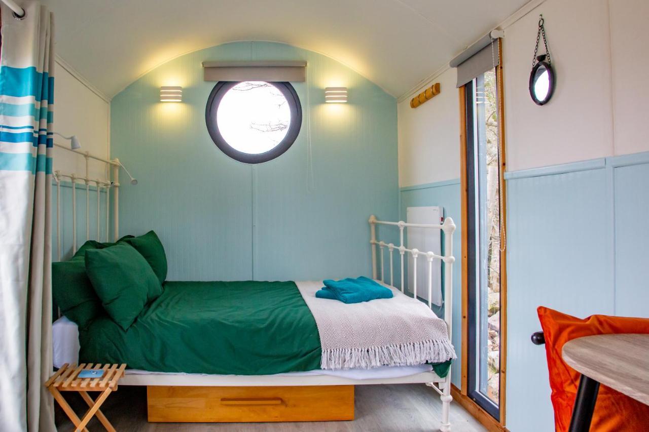 Inchnadamph Explorers Lodge ภายนอก รูปภาพ
