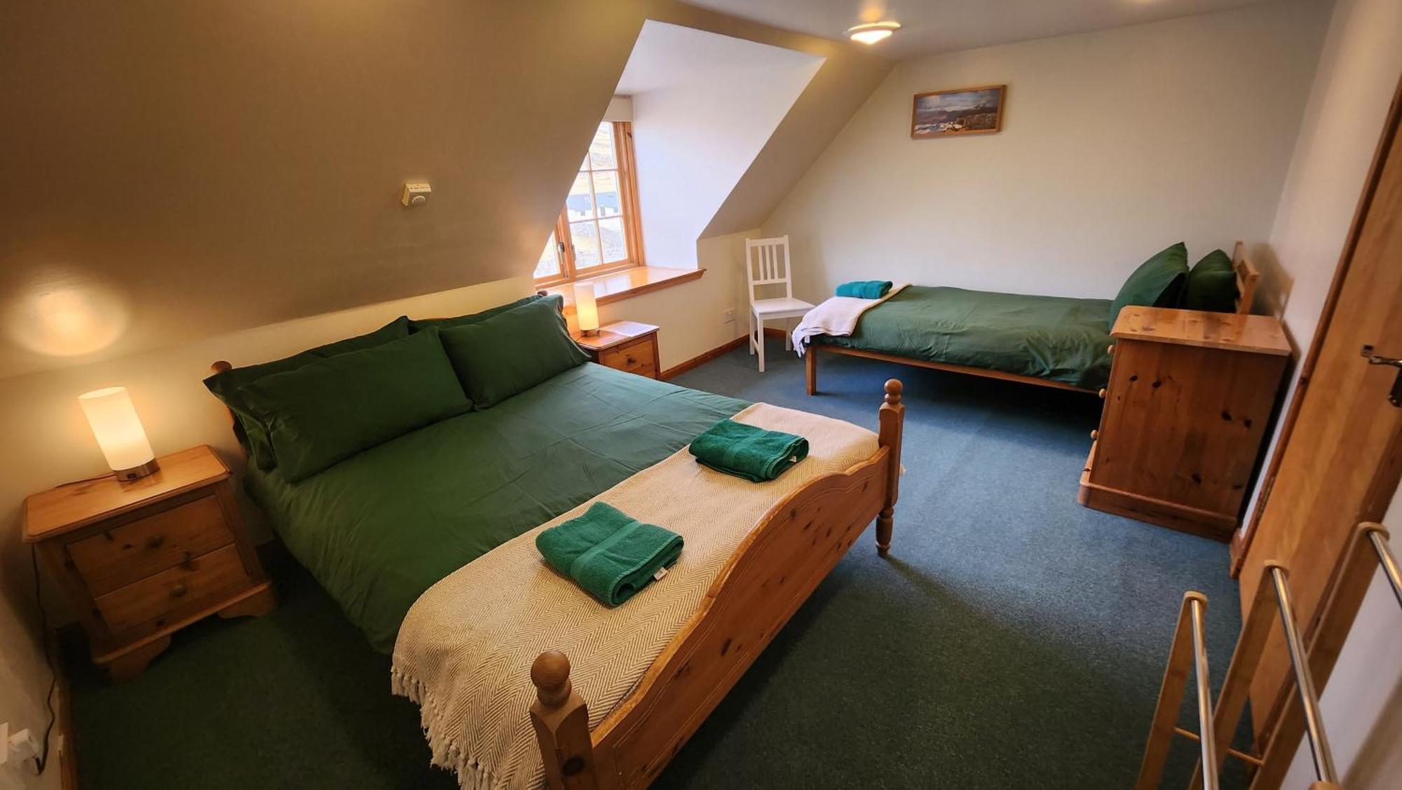 Inchnadamph Explorers Lodge ภายนอก รูปภาพ