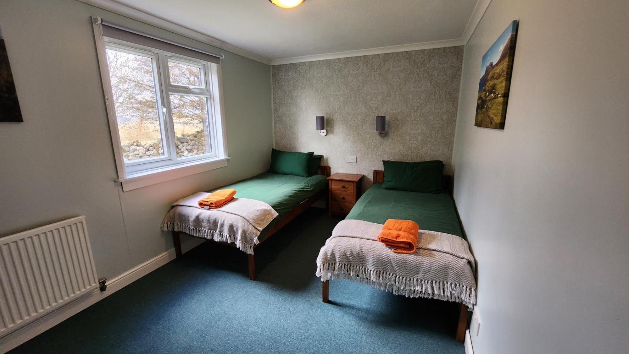 Inchnadamph Explorers Lodge ภายนอก รูปภาพ