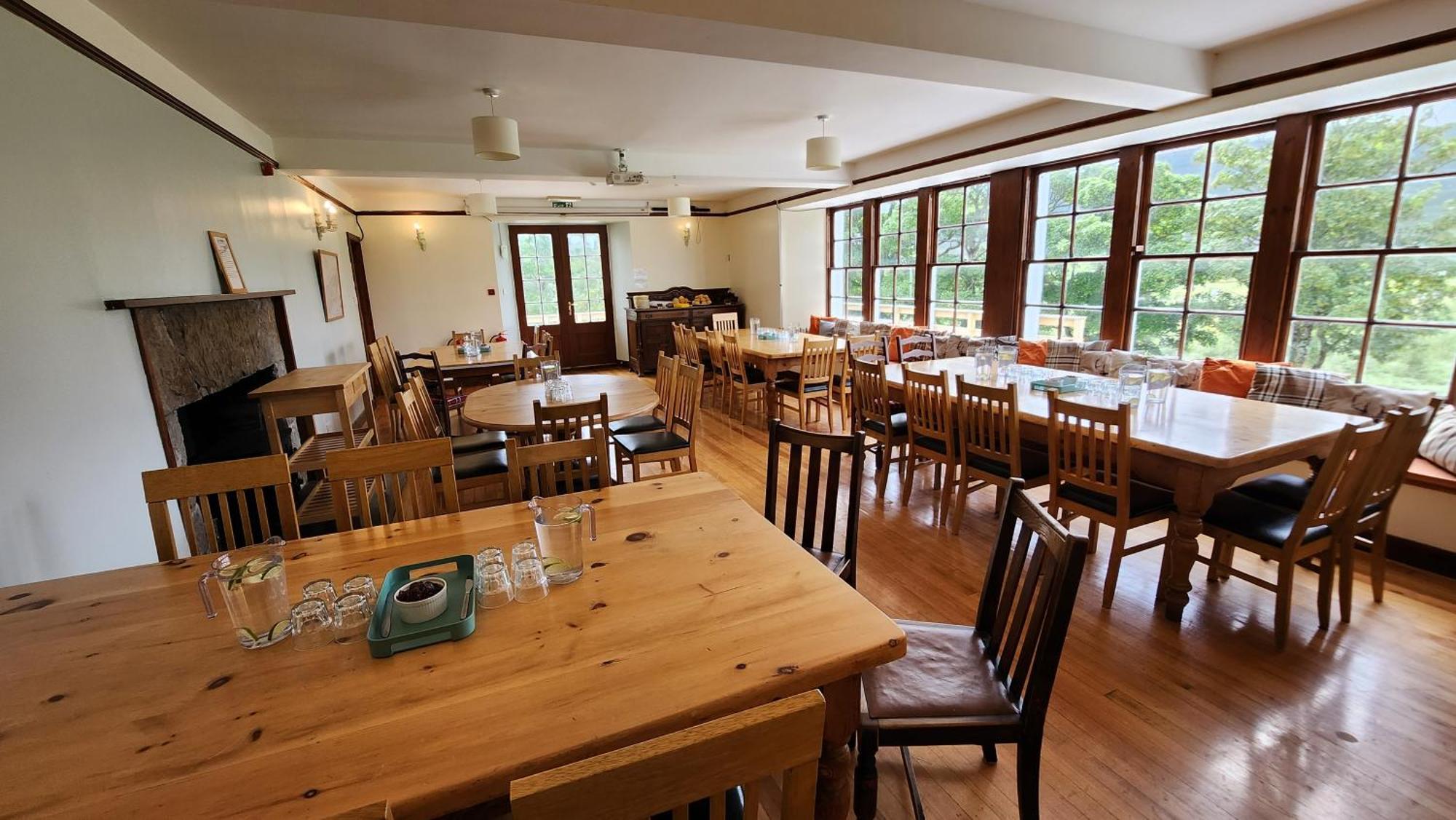 Inchnadamph Explorers Lodge ภายนอก รูปภาพ