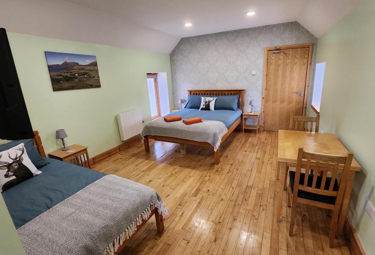 Inchnadamph Explorers Lodge ภายนอก รูปภาพ