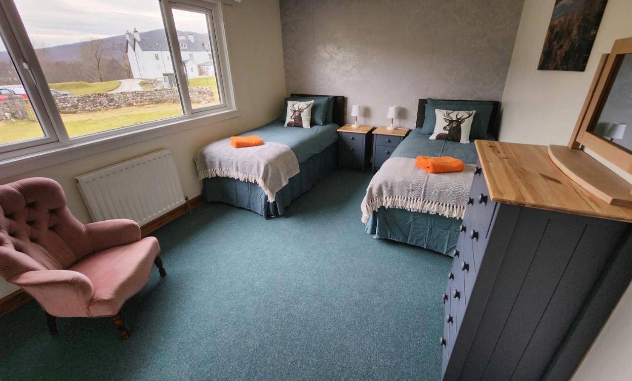 Inchnadamph Explorers Lodge ภายนอก รูปภาพ